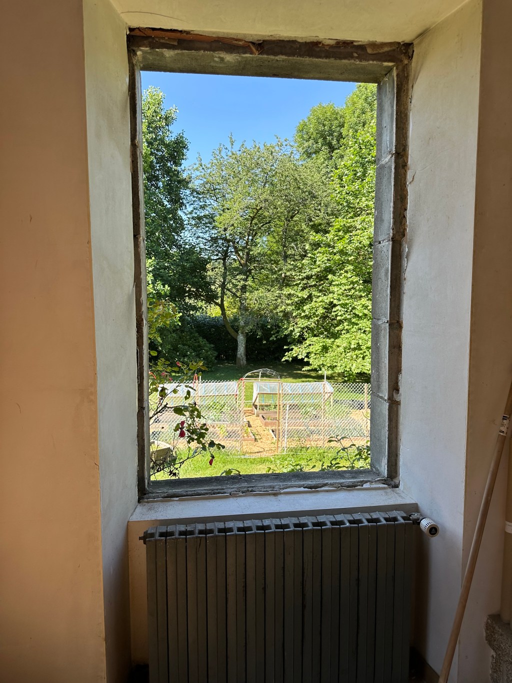 Het huis krijgt nieuwe ramen en&nbsp;luiken